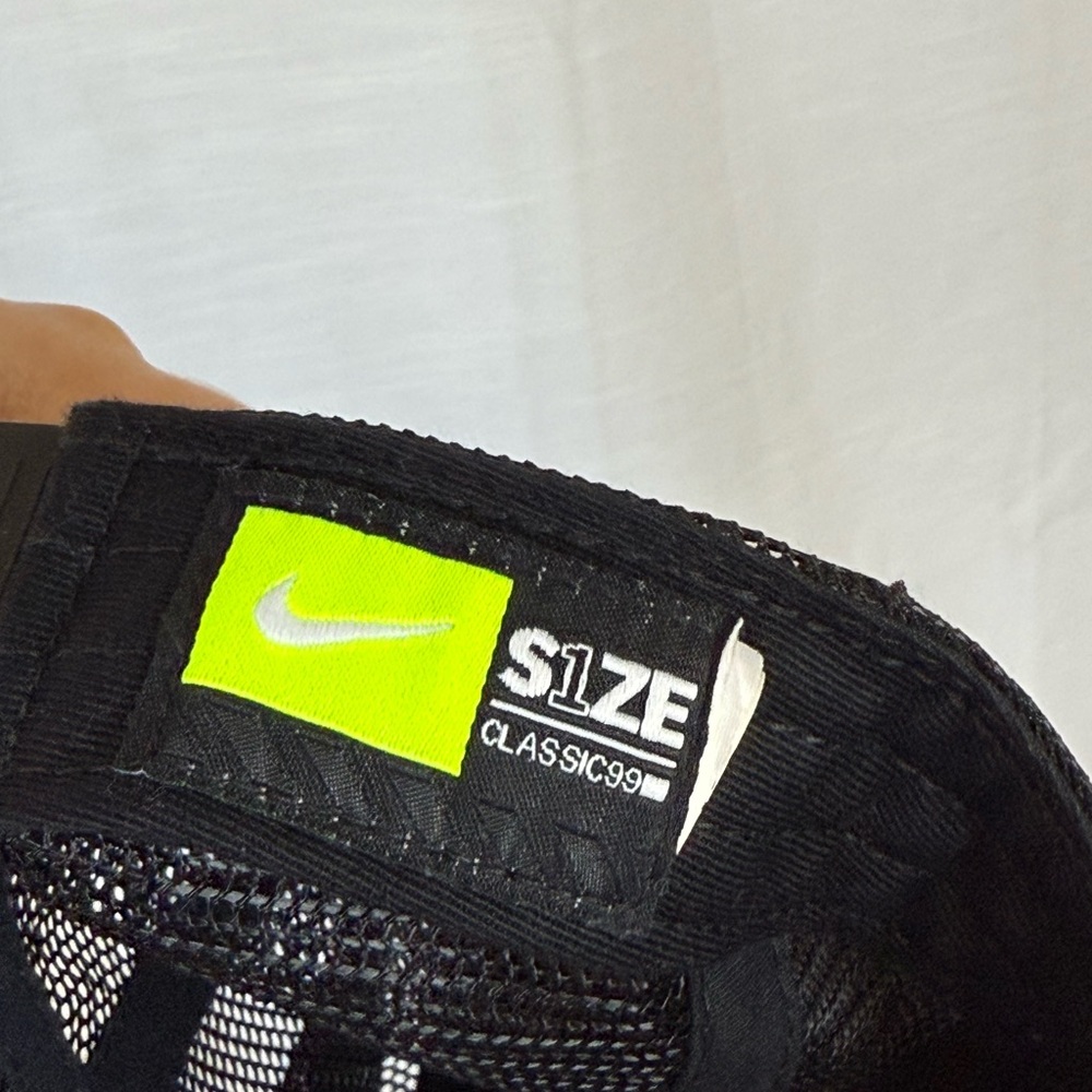 Nike Classic99 Futura Trucker Snapback Hat - Black - Picture 4 of 5